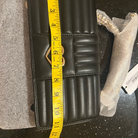 NWT Love Moschino Borsa Napa PU Shoulder Bag in Black with Gold Hardware - Picture 14 of 14